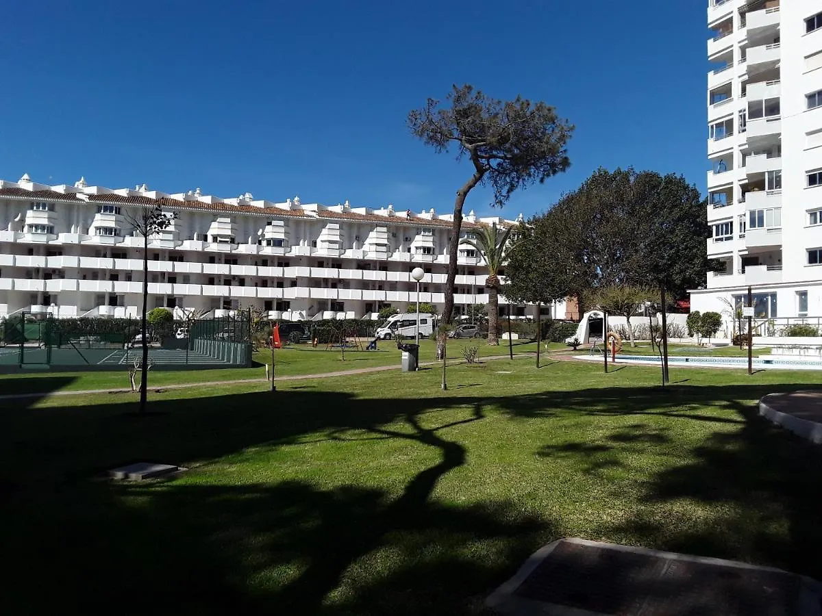 Algaida Studio Calahonda, Pools, Garden And 150 M Beach location